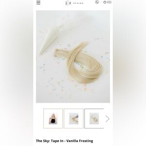 Tape in ext 10 pc of JZ Cream Puff
20 pc of Vanilla Frosting hair extensions
